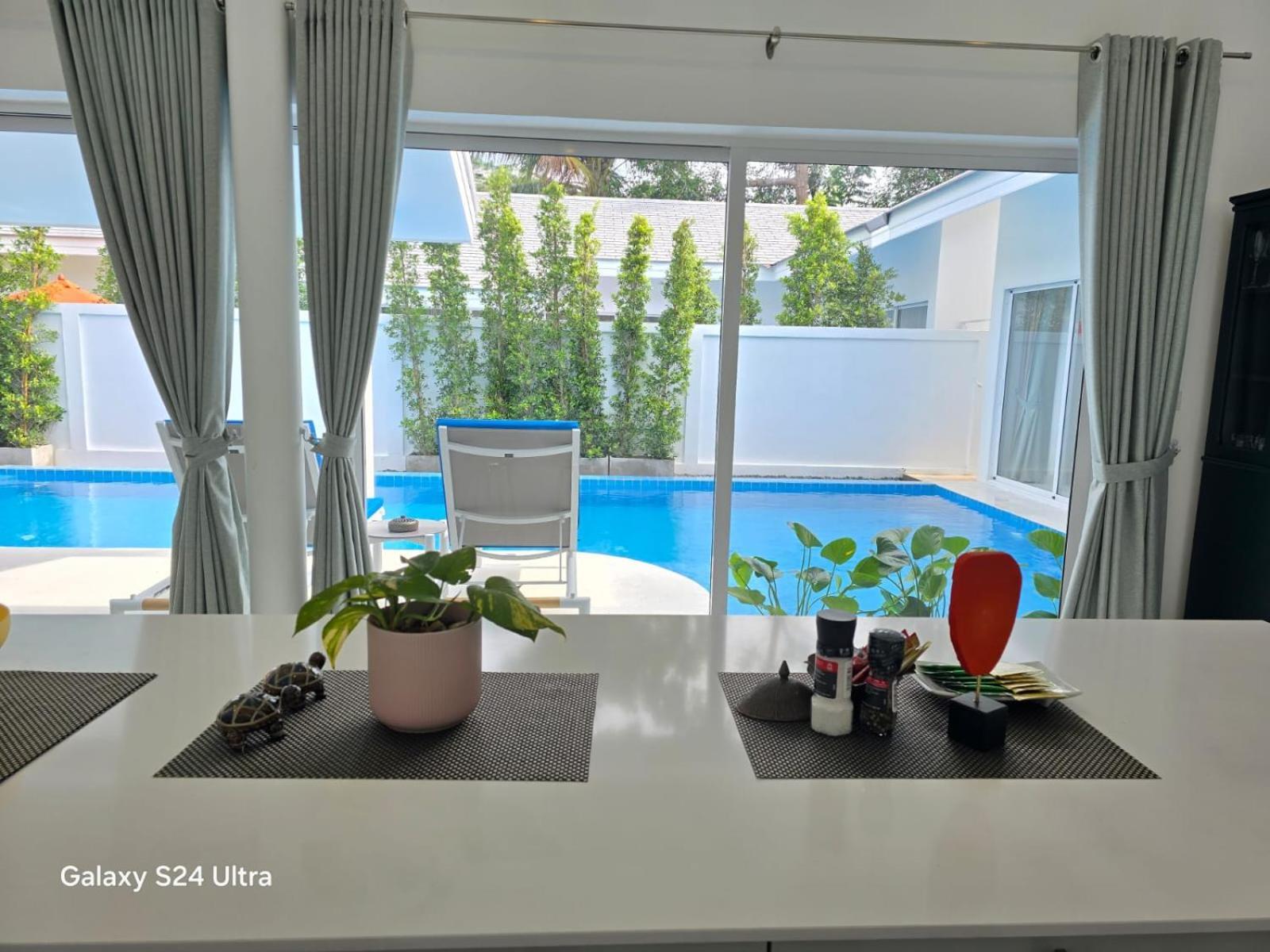 Bougain Villas Салад-Біч Екстер'єр фото